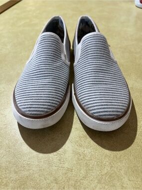 Tommy Bahama Slip-On Striped Casual Shoes Breathable mens 8.5
